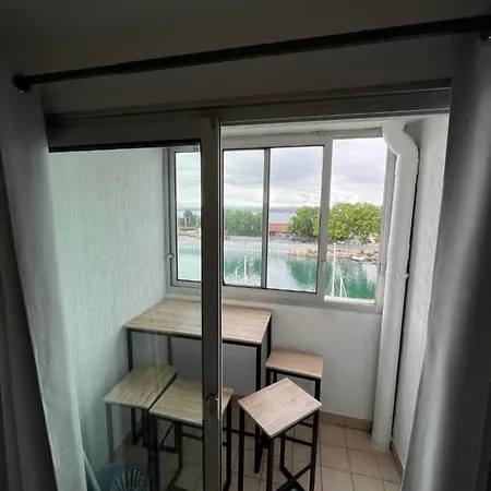 Апартаменты 6eme Vue Sur Le Canal Et L'etang *